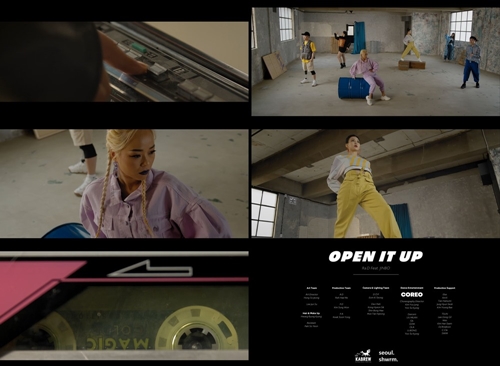 Singer Radi (Ra.D.) is raising the expectations of listeners.On the 3rd, a teaser video of the new song Open It Up (open it up) was released through Radis official SNS channel.In the teaser video released, Radis Im In Love (Im In Love), Its been a long time, and Fly Away (Fly Away), which was loved by the public, are flowing out when a man walks and presses the cassette.Radis Open It Up (feat. progress) is a funky genre with disco elements, and will offer refreshment with a combination of light rhythm and synthesizer notes.Radis Open It Up (feat. Progress) will be released on various music sites on the 6th.