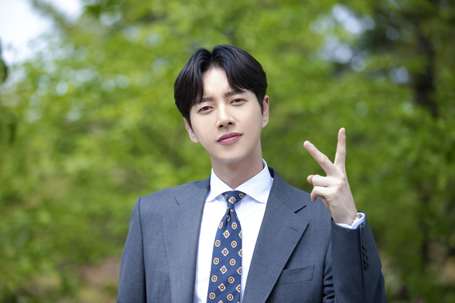 Actor Park Hae-jin this for his birthday to congratulate all the people and birthday to Actor by the name of leading leading the fans in heartfelt heart-warming Thank You message sent. Recently, MBC every Lame Intern filming in birthday suit-Old Park Hae-jin is a drama staff, the fans and Thank You the mind of the speaker.The recent Lame Intern with Park Hae-jin affiliation with Park Hae-jin for a birthday party at the ready stepped forward. A girl is a gift from a Bob car, of course, Park Hae-jin of the overseas and domestic fans sent homemade burgers, cars and coffee car morning, afternoon divided into field staff to the warm rice and the car was a gift and filming a drama is affluent to eat or are prepared among the party atmosphere much was the full again..The whole staff of clapping in a birthday cake to a 4 Old Park Hae-jin is with everyone Thank You of mind I was. Also the Actors birthday, Europe, the Philippines, Thailand and other countries Actors fans into the nose or directly into the Actors birthday in never let themselves of medical images for masks and cake, Lunches, etc and pass the Actors birthday on the meaning more. Fans around the world simultaneously woven base their national medical their Thank You greetings to Korea in the thanks to the challengeand join us for the Actors sincere and in the city.Meanwhile Lame Internis close by entered the company still makes the worst of the braided bag to load employees into the role of a man lame in a thrilling revenge drama to our work. Braided up, called people and eventually we will be called with the message generation and between the generations of becoming and reality work talk through sympathy, that drama is.Extreme weight Park Hae-jin is atrocious braided up meet the boss in the Intern time to potty after this, if the world of the nuclear storm, causing hot therefore to develop and propose as a promotion for heating the same role I did. Heat the same appearance if the appearance, quality and skills, Christmas trees are perfect if company the best and the other as a winner to start the internship with your boss is yourself of affliction in the ditch in the thread was the only food(Kim)meet and revenge, not revenge drama RAM.The current drama Part 8 shooting in progress 5 20 PM 8: 55 minutes first broadcast and at the same time broadcast online film platform wave in VOD(back view)with the Lame Intern, but you can take