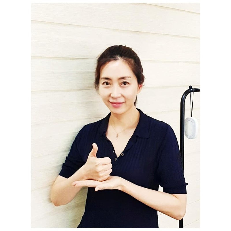 Actor Song Yoon-ah was named by Actor Kim Jung-Eun and took part in Thanks to the challenge.Song Yoon-ah said on his instagram on May 7, Thank you to all the medical staff who sacrifice to regain everyones health and daily life from COVID-19.And fire, quarantine, volunteers, I have the unspeakable respect. Were just a little bit more supportive.Kim Jung-Eun, who gave me a heart-to-heart note, thank you ~ and posted a picture.Kim Jung-Eun pointed to Actor Lee Tae-ran, Kim Hee-sun and Son Ye-jin as latecomers.The picture shows Song Yoon-ah, who took a sign language motion with the meaning of respect; Song Yoon-ah smiles at the camera.Song Yoon-ahs innocent beauty catches the eye.The fans who responded to the photos responded such as Thank You for acting, It is so beautiful and My sister who can not help but love.delay stock