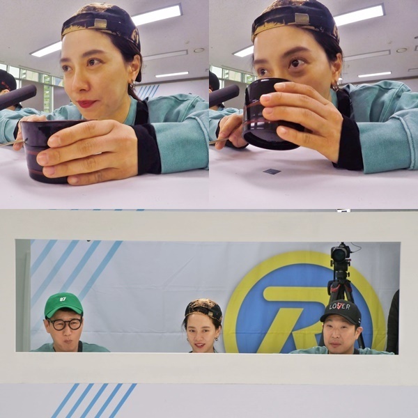 Song Ji-hyo Top Model for first Mukbang of his careerOn SBS Running Man broadcasted on May 10, Song Ji-hyo, who is loved by Dam Ji-hyo, will top model on ASMR Mukbang for the first time in his life.In a recent recording, Song Ji-hyo went on to commission Mukbang ASMR and unlike the members who are familiar with Mukbang, I am the first Mukbang.Ill just eat it, he said, showing some nervousness.But when Mukbang started, the atmosphere turned 180 degrees.It also showed a delicious Mukbang sound and Mukbang comment that feel the richness of the taste, and it quickly became a Mukbang Ace.The members admired Song Ji-hyo is the best and Actor is Actor.pear hyo-ju