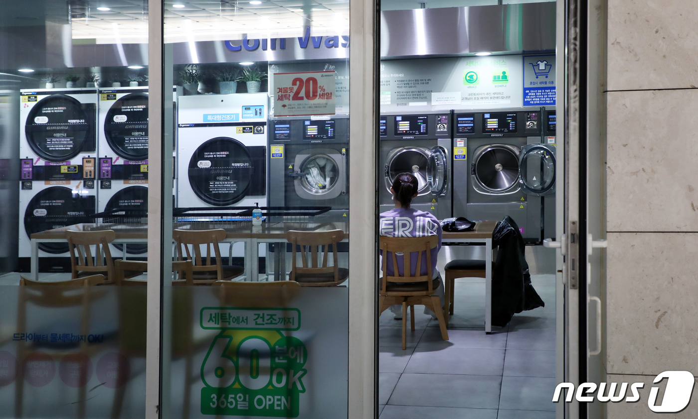 코로나 19 확진자 동선 공개한 송파구..이태원·신촌 클럽 영향