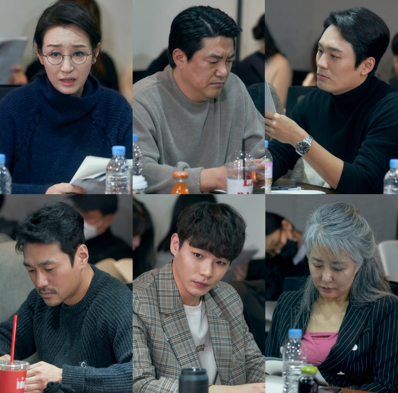 TVNs new tree Drama Flower of Evil has unveiled a lineup full of anticipation with a script reading scene featuring Lee Joon-gi, Moon Chae-won, Jang Hee-jin and Seo Hyeon-woo.What if Husband, who has loved him for 14 years, is a Jennifer 8 horse with no blood or tears?The TVN new tree drama Flower of Evil is a high-density emotional tracking drama of two people who are in front of the truth that they want to hide the cruel past and change their identity, Lee Joon-gi, a homicide detective wife who traces his past, and Cha Ji-won, a homicide wife.In the script reading scene that announced the start of the full-scale voyage, director Kim Chul-gyu of the luxury director who goes to and from the melodrama and thriller, writer Yoo Jung-hee who is attracting attention with solid writing power, and Lee Joon-gi, Moon Chae-won, Jang Hee-jin (Dohaesu Station), Seo Hyeon-woo (Kim Moo-jin Station) Actors, who believed in the axis, were all in a hurry.Lee Joon-gi, who was divided into a man who hid the past like a time bomb in the play and even played love, completed the breathtaking tightrope of the extreme, and Moon Chae-won showed a different pattern of acting with the double charm of his lovely wife and charismatic powerful Detective car.Above all, if the two melodramatic couple Chemie made the scene hot, the delicate Acting, which is suspicious of each other, filled the scene with breathtaking tension.In the Flower of Evil, which is expected to be an ensemble of four leading characters, Actors, who do not have any good words such as Kim Ji-hoon, Choi Byung-mo, Son Jong Hak, Nam Ki Ae and Yoon Byung Hee,It is said that the production teams ambitious aspiration to make it impossible to let go of the tension as the additional impact figures continue to appear until the middle and late.In addition, the four-color, four-color, four-color, three-color, four-color, three-color, three-color, three-color, three-color, three-color, three-color, three-color, three-color, three-color, three-color, three-color, three-color, three-color, three-color, three-color, three-color, three-color, three-color, three-color, three-color, three-color, three-color, three-color, three-color, three-color, four-color, four-color, four-color, four-color, three-color, three-color,TVN New Tree Drama Flower of Evil will be broadcasted for the first time in July.