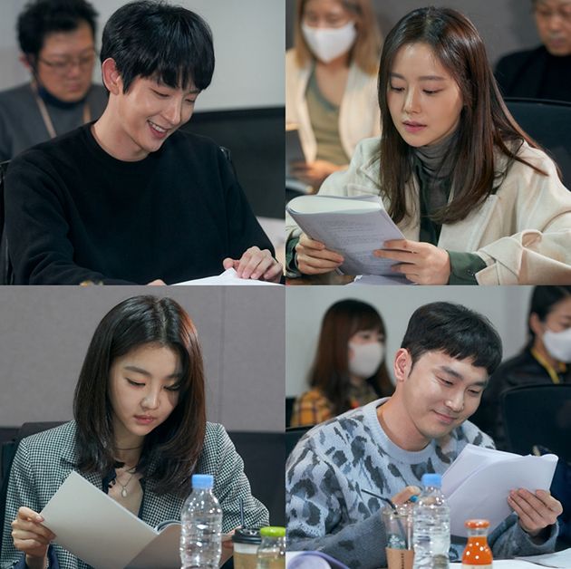 TVNs new tree Drama Flower of Evil has unveiled a golden lineup with a script reading scene featuring Lee Joon-gi, Moon Chae-won, Jang Hee-jin and Seo Hyeon-woos Hot Summer Days.What if Husband, who has loved him for 14 years, is a chain Killer with no blood or tears?The Flower of Evil, which throws a shocking topic, is a high-density emotional tracing of two people who stand before the truth that they want to hide the brutal past and change their identity, Baek Hee-sung (Lee Joon-gi), a homicide Detective wife who tracks his past, and Cha Ji-won (Moon Chae-won).In the script reading scene, which announced the start of the full-scale voyage, director Kim Chul-gyu of the luxury director who goes to and from the melodrama and thriller, writer Yoo Jung-hee, who is attracting attention with his solid writing power, Lee Joon-gi (played by Baek Hee-sung), Moon Chae-won (played by Cha Ji-won), Jang Hee-jin (played by Do Hae-su), and Seo Hyeon-woo Actors, who believed in O (played by Kim Moo-jin), were all out and joined forces.Lee Joon-gi said, I want to leave it as a work that will be remembered for a long time for viewers. Moon Chae-won also expressed his enthusiasm that he would do his best to show good performances as well as meeting good works.Actors, who exchanged greetings in a cheerful atmosphere, began to bloom properly with the Hot Summer Days, which immersed themselves in their roles and filled with the breath and emotions of the ambassadors like Ping Pong.Lee Joon-gi, who was divided into a man who played love while hiding the past like a time bomb in the play, completed the breathtaking tightrope of the extreme, coolness and warmth, and Moon Chae-won showed a different acting transformation with the double charm of a loving wife and charismatic powerful Detective car support.Above all, if the two melodramatic couple Chemie made the scene hot, the delicate smoke that suspiciously filled the scene with breathtaking tension.In this way, the Flower of Evil, which is expected to be an ensemble of four leading actors, will be immersed in Actors, who are not a waste of luxury actor modifiers such as Kim Ji-hoon, Choi Byung-mo, Son Jong Hak, Nam Ki Ae and Yoon Byung Hee.It is said that the production teams ambitious aspiration to make it impossible to let go of the tension as the additional impact figures continue to appear until the middle and late.In addition, the four-color, four-color, four-color, three-color, four-color, three-color, three-color, three-color, three-color, three-color, three-color, three-color, three-color, three-color, three-color, three-color, three-color, three-color, three-color, three-color, three-color, three-color, three-color, three-color, three-color, three-color, three-color, three-color, three-color, three-color, three-color, three-color, three-color, and four-colored, four-colored, fourTVNs new tree drama Flower of Evil, which predicts the perfect synergy of relief, including Lee Joon-gi, Moon Chae-won, Jang Hee-jin, and Seo Hyeon-woo, as well as directing and scripting, will be broadcast first in July.