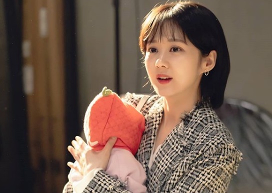 Actor Jang Na-ra has encouraged Oh My Baby Driver Should catch the premièreOn the 20th, Jang Na-ra posted a picture on his Instagram with an article entitled #tvN #OhmyDriver #Jang Na-ra #Tonight #10:50 # tomorrow # 10:50 # Harihari # Waiting for us.Jang Na-ra in the open photo is holding a child in his arms and raises questions.In another photo, Jang Na-ra, who is wearing a one-man T-shirt and boasts a natural charm, attracts attention.The TVN drama Oh My Baby Driver starring Jang Na-ra is broadcast every Wednesday and Thursday at 10:50 pm.Photo: Jang Na-ra Instagram