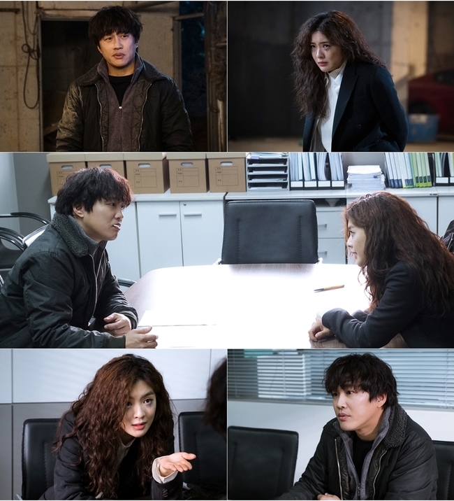 OCN Dramatic Arte Team Bulldog: Off-duty Investment, which is about to be broadcasted first, predicted a growling chemi by a poisonous Cha Tae-hyun and a freak Lee Sun-bin.OCN Dramatic Arte Team Bulldog: Off-duty Investment (playplayed by Lee Yu-jin, Jung Yoon-sun, directed by Kang Hyo-jin, produced content, total 12 episodes) taking off the veil on May 23rd is to catch the criminal, with Dective Detective Jin Gang-ho (Cha Tae-hyun) and audience rating It unveiled the moment of the first dizzying meeting of Kang Moo-young (Lee Sun-bin), a gang-blooded PD who decided to create a program to catch the criminals directly by dreaming of a reverse-turning room.Detective Jin Kang-ho, a homicide that chases him to the end if he thinks he is the perpetrator, and puts him in prison even if he does not have evidence.Thanks to this, it has an unrivaled arrest rate, but it is a trouble maker who makes Haru take a long way and catch the back of his police colleagues.The president is also a man who is a man of the evil spirits who does not mind infiltrating and tapping his life to reveal the truth.In addition, if the audience rating was not achieved at 4.5 percent, the program was in danger of being abolished, and the police decided to create a program to catch the criminal who failed to arrest.In this way, the second side of each field is a sadly strong, strange Jin Gang-ho and Kang Moo-young. When two people like this meet with one goal of crime eradication, it becomes exciting already.Among them, the still cut released by Team Bulldog: Off-duty Investment on the 22nd captures the attention with the dangerous first meeting of two people who seem to be not smooth from the beginning.Unlike Jin Gang-ho, who seems to be relaxed without any agitation, Kang Moo-young, who is seen with his hairstyle and tears, is terrified.Moreover, I sit face to face with a sharp expression and provoke my opponent, and I feel a tremendous growl tension between them.It is expected that the first broadcast on the 23rd, when the first face-to-face of Jin Gang-ho and Kang Moo-young, who will show off the titular and breathtaking chemistry, will take off the veil.kim myeong-mi