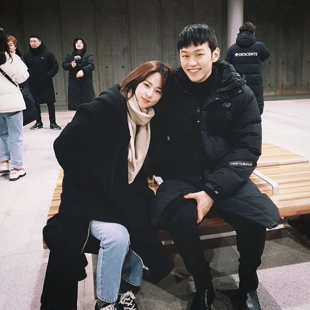 The Couples World Shim Eun-woo has released a friendly two-shot with Hak-ju Lee.On the 22nd, Shim Eun-woo posted a picture on his SNS with an article entitled Hyun Seo Ingyu, the scene of Agnaldo Timóteo in Gosan Station.In the public photos, Shim Eun-woo and Hak-ju Lee, who are taking a friendly look at the JTBC gilt drama World of Couples, which has recently become popular.Shim Eun-woo and Hak-ju Lee have been working together with Min Hyun-seo and Park In-gyu in The World of Couples respectively, and Min Hyun-seo is a person who is being violent with his boyfriend Park In-gyu.The World of Couple viewers are pouring hot reactions to the friendly appearance that is different from the drama.On the other hand, Shim Eun-woo is appearing in MBC entertainment program Masked Wang after Word of Couple End, and TVN entertainment program On and Off is also ahead.Hak-ju Lee meets viewers through JTBCs new monthly drama Nightly Men and Women, which will be broadcasted on the 25th.