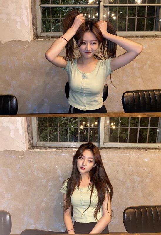 Actor Kim Sae-ron has boasted a range of charms.Kim Sae-ron posted two photos on her SNS on the 24 Days afternoon with a Rabbit-shaped emoticon.Kim Sae-ron in the public photo is touching her hair, and the lovely atmosphere stands out from him who is making a cute face.Kim Sae-ron, in another photo, gave off a pure charm with a fresh look.Meanwhile, Kim Sae-ron appeared in the TV drama Leverage: Fraud Manipulators last year.