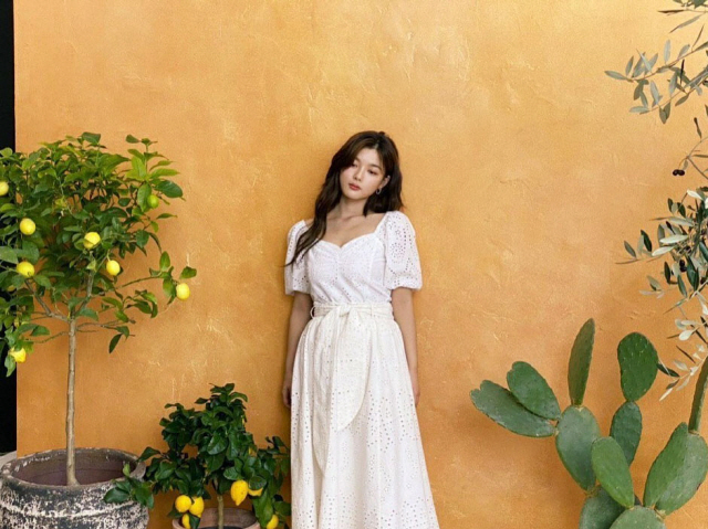 Kim Yoo-jung is 26, his Instagram in a recent photograph showing.The photos in the pictorial shoot of Kim Yoo-jung of the captures there. The white color of the brand and Anglet top and skirt to match the one-layer feminine look for Kim Yoo-jung. Can attraction is Kim Yoo-jung of the glowing visuals to enhance the was. At this time, somewhere in the stare of Kim Yoo-jung of South different the atmosphere more and try removing the line isMeanwhile, Kim Yoo-jung is the 6 November broadcast for SBSs new hotel drama convenience store planet, and inhes a loose 4-dimensional know Daystar as you expected.