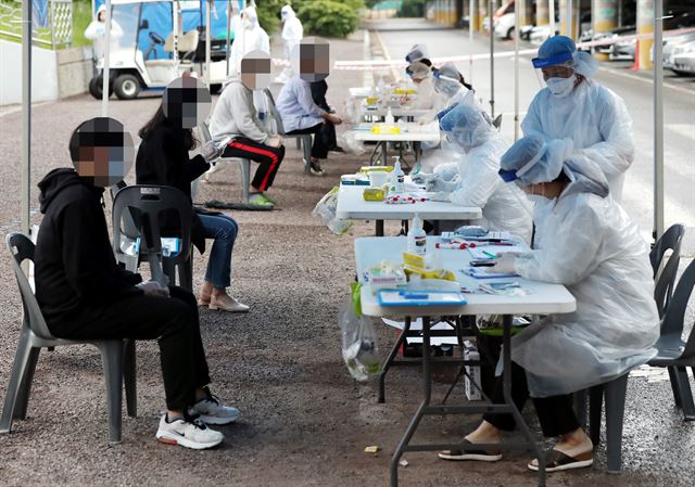 [속보] 등교 반나절 앞두고 경기 부천일대 250여개 학교 '등교 중지' | 인스티즈