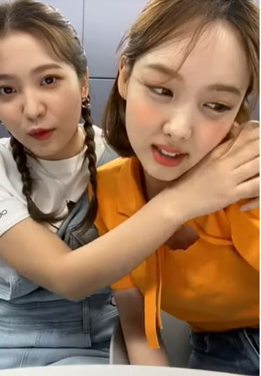 Twice X Red Velvet Super Real Friendship Nayeon Fires In Support Of Yeri Reality