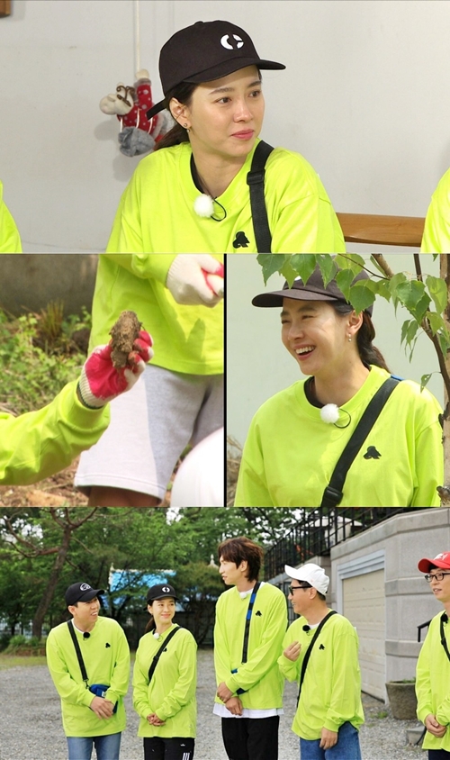 On SBS Running Man, which is broadcasted on the 31st (Sun), the story of the so-called Character Wealthy Song Ji-hyos new birth as Dam Ji-hyo and Active Ji-hyo will be revealed.Recently, the recording of the show featured Jeon So-min, who returned from a break, and was conducting the opening talk, followed by Yoo Jae-Suks question about what he wants to be when he is born again.So Song Ji-hyo replied stone without hesitation and laughed.Members were deeply sympathetic to the remarks of stone, which is usually a consular and a wall with the world, and Lee Kwang-soo raised the parallel theory of Song Ji-hyo and stone, saying, It is still a stone life.In the following race, the character of Doljihyo shined.The members looked at the stone and said, Song Ji-hyo! And Song Ji-hyo made everyone laugh with his unique four-year-old Leave me alone!On the other hand, Jeon So-min said that he wanted to be reborn, and the members who heard the reason for the bloody reason were caught up in fear and could not shut up, which can be confirmed through broadcasting.Song Ji-hyos NEW Character Dol Ji-hyo will be released on Running Man, which will be broadcasted at 5 pm on Sunday, 31st.