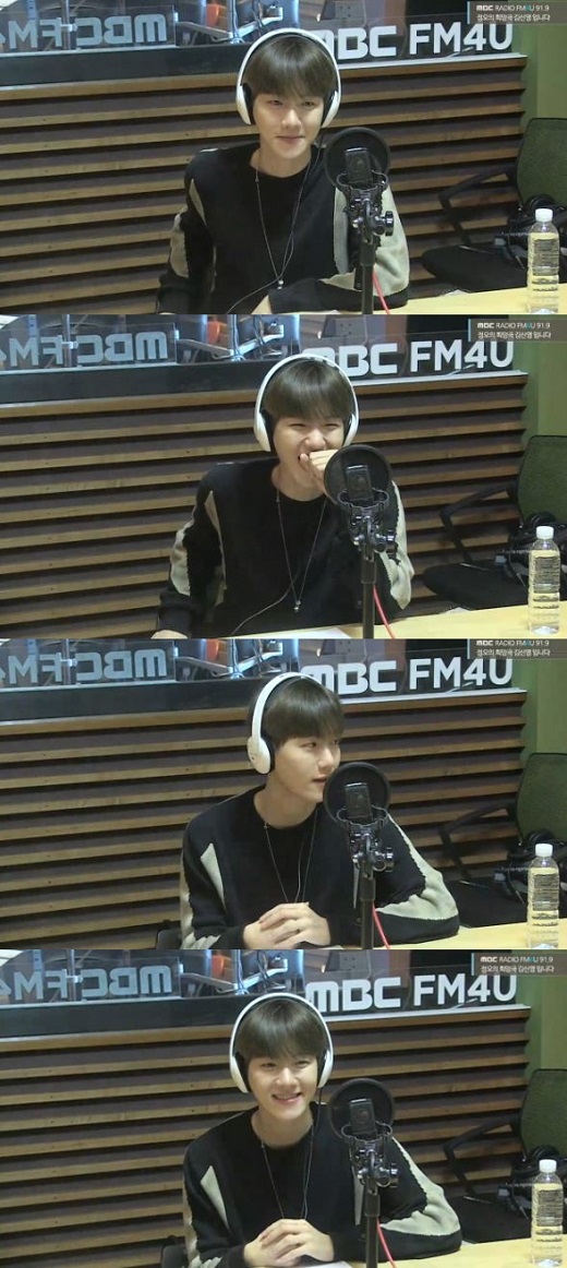 Group EXO member Baekhyun sent Love call to Singer Byun Jin-sub.On MBC FM4Us Noons Hope Song is Kim Shin-young, which was broadcast on the afternoon of the 1st, Baekhyun, who made a comeback with his mini-second album Delight, appeared.On this day, Baekhyun mentioned to you again by Byun Jin-sub in a request to pick life song.My father loves it. Ive heard it since the tapes. Im always waiting. I hope youll call me if you have a good place.
