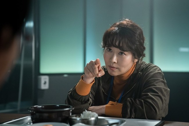 Goodcasting, which left only six times, unveiled the character-specific solution task of the three NIS female warriors Choi Kang-hee - Yoo In-young - Kim Ji Young, who emerged as a new action hero.SBS Wall Street drama Goodcasting (playplaywright Park Ji-ha/director Choi Young-hoon/production Box Media) is a cider action comedy drama in which women who have been nearing the heart of NIS agents are drawn to the field as field agents and unfold the cover cover agent Reiji Operations.As the exciting narrative and exciting action that appear in succession every time the shocking reversal is combined, it is recognized for its solid workability and continues to run the box office with the first place in the monthly drama.Above all, in the last 10 episodes, NIS agents such as Choi Kang-hee - Any craft is (Yoo In-young) - Hwang Mi-soon (Kim Ji Young) succeeded in pulling out the secret books of Myeong Gye-cheol (Uhyeon), but they were caught in Danger and made tensions soar.With more unpredictable and unexpected reversals, I divided the remaining tasks of Good Casting NIS female warrior Baek Chan-mi - Any craft is - Hwang Mi-soon into Bonka and Bukka, which are at the center of the previous mission.▲ Choi Kang-hee - Can you really reveal to Baek Chan-mi and Yoon Seok-ho?First, Baek met again with Yoon Seok-ho (Lee Sang-yeop), a tutor who had a crush on himself in the past, and the fate of being a surveillance target and field agent.Despite the policy of excluding any self-interest from the opponent during the operations, Baek Chan-mi showed his sincerity to himself and slowly shaken by Yoon Seok-ho.In the last broadcast, Yoon Seok-ho, who learned that Baek Chan-mi secretly secretly told The Mole Song: Undercover Agent Reiji in Myung Gye-cheols office, expressed disappointment with the words I do not put anyone I can not believe next to.Yoon Seok-ho is gradually suspicious of Baek Chan-mis suspicious behavior, and he is paying attention to whether Baek Chan-mi will reveal his true identity first or eventually he will be caught.In addition, Baek Chan-mi is carrying out the cover The Mole Song: Undercover Agent Reiji Operations as an agent white rose, taking his life to catch Michaeli, who has lost his beloved colleagues lives.Baek Chan-mi, who had recently received a phone call from Tak Sang-ki (Lee Sang-hoon) saying, I have a video of the murder of Pi Chul-woong, and was offered to acquire a secret book of Myung Gye-cheol in exchange for it, decided to deal with it, and succeeded in taking out the secret book at the end, thinking it was the last opportunity to catch Michael despite the disapproval of his colleagues.Baek Chan-mi is raising his curiosity about whether he will be able to catch the secret book safely and win the dangerous deal, and whether he will succeed in catching Michaeli, who wanted to hold it so much.▲ Yoo In-young - Bonka Any craft is to find out the secret of her fiancee death VS Bucca Im Jung-eun, will the team eventually betray?Any craft is also struggling to uncover the secrets of the death of his fiance, Kwon Min-seok (Sung Hyuk), who lost his life during past operations.Any craft is a situation where Dong Kwan-soo (Lee Jong-hyuk) secretly found out the connection information for the access to the NIS security network containing the incident details.Moreover, not long ago, I felt the ominous feeling of knowing that the bloody Get Out Your Handkerchiefs that Kwon Min-seok had at the time of his death and the Get Out Your Handkerchiefs that Baek Chan-mi handed to him were the same.I am worried about whether Any craft is going to find out the shocking truth that Kwon Min-seok is involved in the death of Kwon Min-seok by succeeding in accessing the NIS security network.And agent Im Jung-eun said, Please just see what the team members do. He was threatened by a mysterious person who threatened himself as well as his daughter, and eventually showed a treasonous act that leaked the secret operations that Baek Chan-mi goes to rob the secret books of Myung Gye-cheol.Any craft is, who has been a strong brain in the team, will become another Villan with an unexpected betrayal, and it has become another solution to what choice Annie craft is in the path of righteousness and survival.▲ Kim Ji Young - Is Hwang Mi-soon, daughters wandering? VS Bucca Kim Mi-sun, will you secure a secret book of Myung Gye-cheol?Hwang Mi-soon is a legendary NIS agent, a person with an 18-year-old housewife.Hwang Mi-soon discovered a suspicious shochu pack while cleaning the veranda. He immediately moved into his daughters room with the instinct of a quick-witted NIS agent and collected all the remaining evidence, including cigarette ash on the window frame, hidden report cards under the bed, and various first aid medicines.Another homework that Hwang Mi-soon should solve is calling the curiosity of viewers whether Hwang Mi-soon, who has always been worried about his family during the operations, is missing the problem about his daughter.In particular, the agent Kim Mi-sun, who is disguised as Ilkwang Hi-tech, succeeded in pulling out the secret book hidden in the safe, The Mole Song: Undercover Agent Reiji Sea directly to the office of Myeong-cheol.However, Kim Mi-sun, who had been leaving the secret book in the trash can, faced the front in front of Myeong-cheol and the office, and expressed embarrassment when Myeong-cheol gave a suspicious look.With the mission success just around the corner, the sight of the Danger is focusing on whether it can escape safely with its unique base and wit.kim myeong-mi