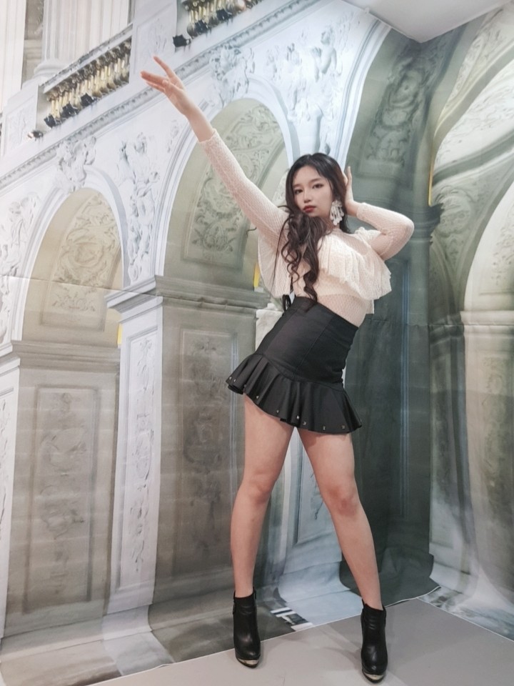 CM 엔터테인먼트 이미지