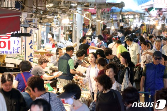 [속보] 5월 소비자물가, 전년比 -0.3%..8개월 만의 '마이너스' | 인스티즈