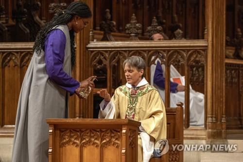 미국 흑인사망 항의시위 7일째..통금 후에도 곳곳 시위 계속 - 연합뉴스