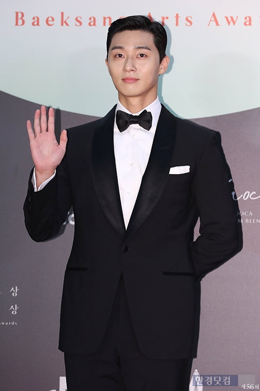 Actor Park Seo-joon attended the red carpet event of the 56th Baeksang Arts Awards ceremony held at KINTEX, Goyang-si, Goyang-si, Gyeonggi Province on the afternoon of the 5th.