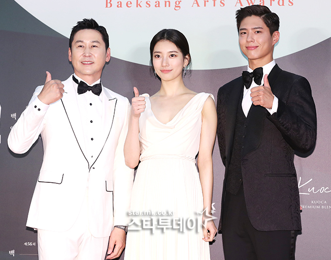 The 56th Baeksang Arts Grand Prize was held at KINTEX 7 Hall in Ilsan, Gyonggi Province on the afternoon of the 5th.The awards were played indifferently due to the influence of Corona 19.The Awards MC was played by Shin Dong-yup, Park Bo-gum and Bae Suzy.