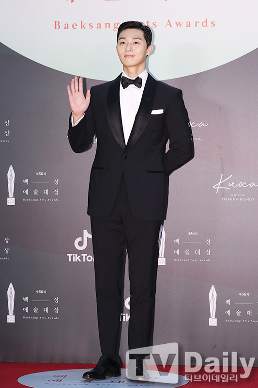 Park Seo-joon is attending the red carpet event of the 56th Baeksang Arts Awards held in KINTEX, Ilsan, Goyang, Gyeonggi Province on the afternoon of the 5th.Photo: Baeksang Arts Office56th Baeksang Arts Awards Awards