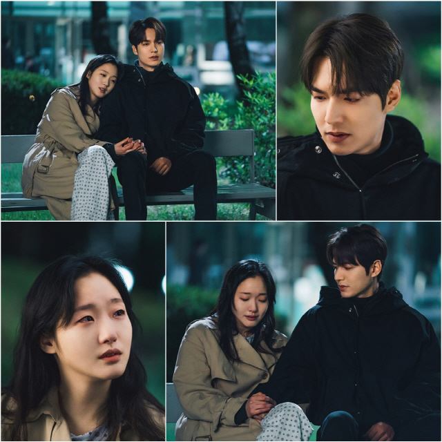 a mind that goes beyond the whole universe to each other.The King - Eternal Monarch Lee Min-ho and Kim Go-eun show the sadness of a parallel World lover with Azan shoulder Pillow Two Shot with a sad sensibility.SBS gilt drama The King - The Lord of Eternity (playwright Kim Eun-sook/directed Baek Sang-hoon, and Jeong Ji-hyun/produced Hwa-An-dam Pictures) is a science and engineering (ritual) type Korean Emperor Lee Gon who wants to close the door () and a Korean criminal Jung Tae-eul who is trying to protect someones life, people and love. Its a parallel World fantasy romance.As well as a new World Pavilion, it maximizes the sensitivity of the house theater with a sad ambassador.In particular, Lee Min-ho, in the last 14 times, entered the door of the dimension at the same time as Lee Lim (Lee Jung-jin), and the full-scale summation was made and moved to the night of the reverse.Since 1994, he has been running past time and has been meeting with Kim Go-eun, updating his faint memories.Igon, who missed each other in other times and ran until 2019, had a fateful first meeting with Jung Tae-eul at Gwanghwamun.Then, when Luna was attacked by Kim Go-eun, the 2020 Jeong Tae-eul, whose first meeting Memory of Gwanghwamun in 2019 was updated, said, Hold me.I hug him, he said to himself, and then Jung Tae-eun ran and exploded his emotions with the Dizzle first meeting ending which embraced Lee.In the 15th episode to be broadcast on the 6th (Today), Lee Min-ho and Kim Go-eun will be showing Shoulder Pillow of Tears, which gives each other a desperate promise.In the drama, Jung Tae-eun, who is wearing a patients uniform, is holding his hands tightly and showing his desperation.Lee still looks at the stillness with a heavy gaze in black clothes presented by Jung Tae-eun, and the tears of the stillness reveal the sad passion with the eyes of the tears.It is noteworthy why the couple, who were firmly established, fell down in a pathetic way, and whether the two people can finish their hearts to each other beautifully beyond the whole universe.Lee Min-ho and Kim Go-euns tear-grabbing two-handed promise scene was filmed in Gapyeong-gun, Gyeonggi-do in mid-May.Lee Min-ho and Kim Go-eun appeared on the scene in a calm atmosphere, and then stared at the script until the rehearsal was held and spurred emotional immersion.As they began to match the lines, the two of them were moist and took a break as the emotions of the rehearsals soared.The two men, who barely got their emotions and started shooting, expressed the sadness and sadness of the fateful World Lovers, which is getting higher and higher, and led the staff to the hot response.Lee Min-ho and Kim Go-eun have completely extinguished the emotions of the couple who are constantly shaken and sick due to the fate of balancing the parallel world, said the producer, Andam Pictures. I would like to ask for a lot of expectations for the 15th broadcast on the 6th (today)Meanwhile, SBSs 15th episode of The King - The Lord of Eternity will air at 10 p.m. on the 6th (tonight).