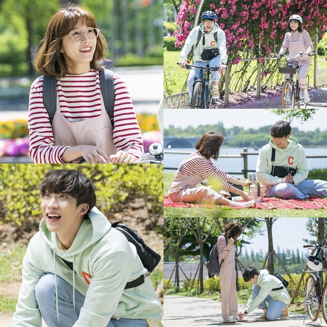 Lee Cho-hee and Lee Sang Yi leave for a joyful picnicIn the 41st and 42nd episodes of KBS 2TV weekend drama Ive Goed Once (played by Yang Hee-seung/directed by Lee Jae-sang), which will be broadcast on June 6, Lee Cho-hee (played by Song Da-hee) and Lee Sang Yi (played by Yun Jae-Suk) will be shown enjoying the riding date.Previously, the show drew a surprise skinship of Song Da-hee (Lee Cho-hee) and Yun Jae-Suk (Lee Sang Yi) and inspired a sweet melodrama in the house theater.On the day of the Song Dae-hee transfer test, I tried to take her to the test site, but when the car was blocked, I grabbed her hand and ran to the test site.Despite the urgent situation, the two people who seem to smile brightly toward each other doubled their excitement and created a previous-class ending.In the meantime, the photos show Song Dae-hee and Yun Jae-Suk, who have a good time, attracting attention.Not only do they enjoy riding in the park where the flowers are blurred, but also those who share the lunch boxes prepared in the middle of the field, they also foresee that they will bring a sweet spring breeze once again.emigration site