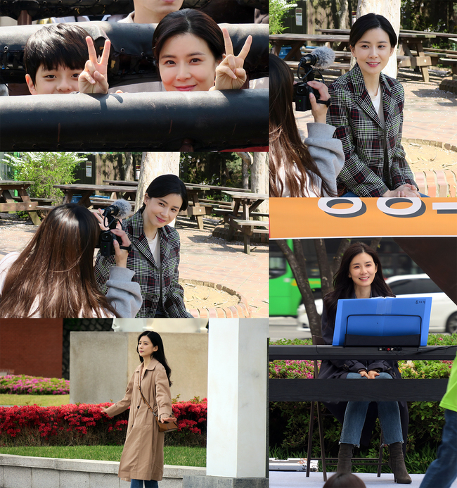 Lee Bo-youngs behind-the-scenes SteelSeries has been unveiled.The SteelSeries, featuring Lee Bo-young, who is performing as Yoon Ji-su in TVNs Saturday Drama In the Mood for Love - The Moment When Life Becomes a Flower (playplayplay by Jeon Hee-young/directed Son Jung-hyun), was unveiled on June 6.First, Youngmin (Gowrim-gun), who is appearing as a son in the play, and Yoon Ji-su, who is staring at Camera with a bright smile with a V-shaped pose on a ride, attracts attention.The index that loves and loves Youngmin more than anyone else conveys the Happy Virus to those who continue outside Camera.In addition, her laughter, which is constantly in the middle of the shooting, is also pleasant and bright in the shooting scene.emigration site