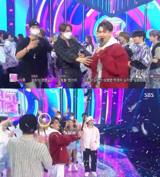 EXO Chen made a surprise appearance on the encore stage of Baekhyuns Inkigayo No. 1 encore.On SBS Inkigayo broadcasted on the 7th, Baekhyun Candy won first place by defeating Ohmy Girl Slowly and Butterfly and Cat of red puberty.Baekhyun, who came in first place, prepared the encore stage after leaving the impression that I am having a happy day because I have received so much love, I will show you a better picture in the future.At the same time, EXO members appeared: Chan Yeol, Sehun and Kai visited to support Baekhyuns solo career.Chen, who became the EXO No. 1 Father in April, also appeared.Chen announced that she was going to marry in January and even reported on her pregnancy, and three months later, on April 29, she reported on her daughter.Inkigayo is the first time Chen has appeared in the CRT after she was born.In May, he showed up at the entrance to the military training center in Suho and left a group photo, but he never appeared on the air.The interest of netizens is pouring into the current situation of Chen.Photo = SBS Broadcasting Screen