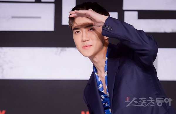 Will the movie The Pirate Movie 2 be the first movie of EXO Sehun?EXO Sehun was cast as the main character in the movie The Pirate Movie: The Goblin Flag (hereinafter referred to as The Pirate Movie2), the 9th day news agency reported.We are discussing our appearance positively, but nothing has been decided yet, said an official of SM Entertainment, a subsidiary of Sehun, to Dong-A.com.Sehun is known to be discussing the sculpture handsome character, which is a major character in The Pirate Movie, and is special in archery.Meanwhile, The Pirate Movie 2 is a sequel to The Pirate Movie: Bandits to the Sea, which was released in the summer of 2014 and loved by 8.66 million people.The Pirate Movie2 is directed by Kim Jung-hoon, who directed Detective: The Bigginning, catching megaphones.