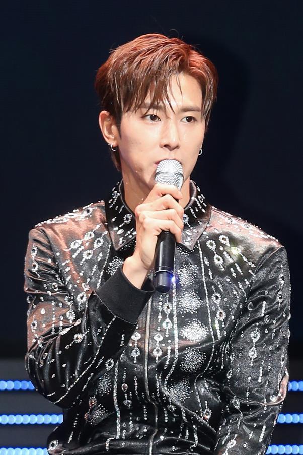 Yunho of group TVXQ will appear in Seoul Village.Yunho is going to appear, but the recording and broadcasting time is still not yet clear, said an official from the TVN entertainment program Seoul Village.Seoul Village is a new entertainment by Ryu Ho-jin PD, who showed KBS2 1 night and 2 days, Where is it? and tvN Wednesday is a music pro.Lee Seung-gi and Cha Tae-hyun have confirmed their fixed appearances.Lee Seung-gi and Cha Tae-hyun are hardcore local variety in the form of experiencing the neighborhood where the guest lived together, so Yunho from Gwangju Metropolitan City was expected to play.Earlier, Jang Hyuk Isian Ssamdi (Simon Dominic) was known as the first guest, and Yunho joined the new guest, raising expectations for the special lineup of Seoul Village.Meanwhile, the first season of Seoul Village Nom, in which Yunho will appear as a guest, will be broadcast for the first time in July.