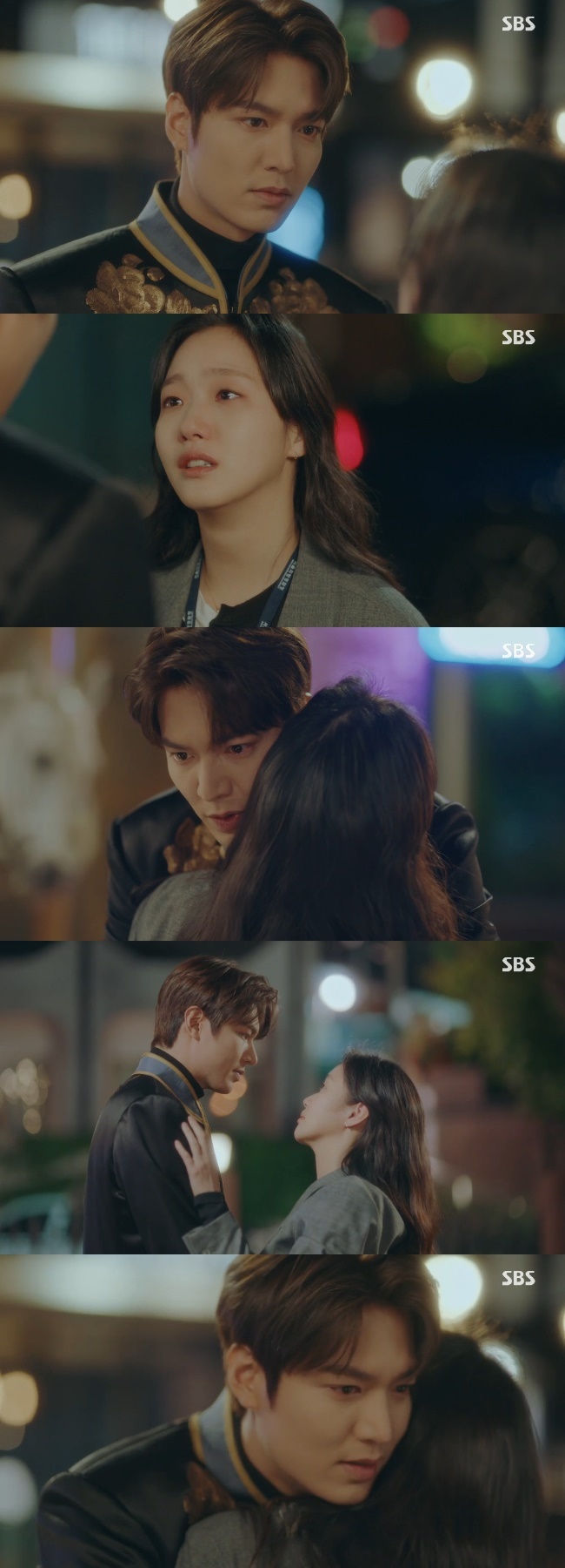Lee Min-ho searches for Kim Go-eun after the on-spaceIn the 16th episode of SBSs Golden Earth Drama The King: The Lord of Eternity (playplayed by Kim Eun-sook/directed by Baek Sang-hoon, Jung Ji-hyun), Lee Min-ho traveled through several parallel worlds and searched for Jeong Tae-eul (Kim Go-eun).Jung Tae-eul met Lee Ji-hoon (Lee Min-ho) who had the same face as Leeon on the road.Lee Ji-hoon passed by his side and Jung Tae-eun sat down and wept as he recalled Lees promise to open the door of the on space.Igon went around the parallel world of Space as promised and found a settlement.Igon, who managed to meet Jung Tae, was embarrassed by his recognition of himself, saying, Why do you think you know me? Why do you think you remember me?Jung Tae-eul said, Is it really here?When I asked, Are you here now? And then Igon found out that the memory of Jeong Tae-eun was not erased, and he said, I finally see you.Lee Ha-na