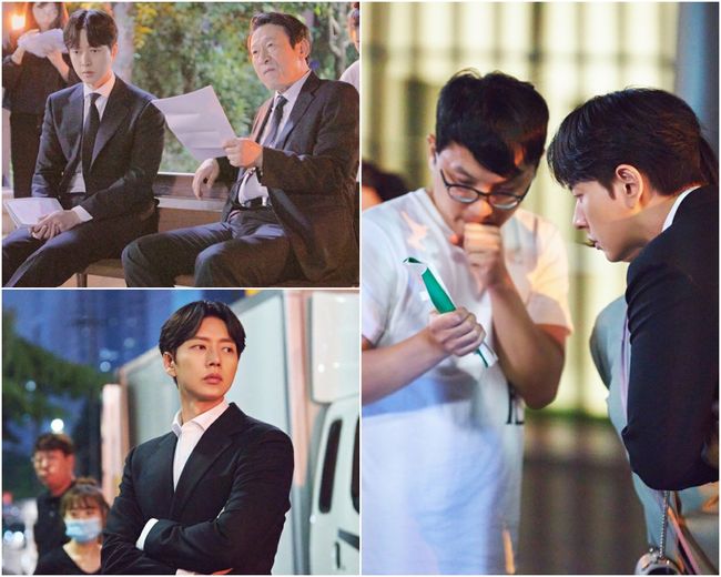 The production team of MBC tree mini series Lame Internet (play/Shin So-ra, directing/man Sung-woo, production/studio HIM) released the behind-the-scenes still cut of the final episode, which was recently conducted on the 15th.In the public image, Park Hae-jin and Kim Eung-soo, who are watching the script with a serious expression, are checking the male director and the script and attracting attention with the appearance of Park Hae-jin who is preparing for shooting.From actors to staff, there is a spooky atmosphere somewhere in the expression, and I wonder what kind of scene and story will be drawn in the final session.While Lame International is now in the second half, the more the end is headed, the more the production team and actors are worried about making a better screen.As well as a surprising reversal that will shock viewers, events that will have to be solved by Park Hae-jin and Kim Eung-soo will be revealed at the remaining time, actors and crews are working on filming with their best efforts, sweating and trying.We thank Actor and staff who burn their passion to make a more complete screen even in hot weather and viewers who always respond with a hot response, said the production team of Lame International. We would like to continue to ask for a lot of love and interest in Lame International.It airs every Wednesday and Thursday at 8:55 p.m.Studio HIM Provides Mountain Movement