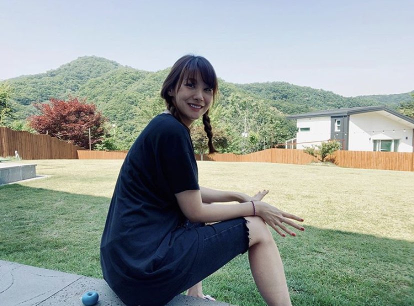 Yoo In-young, Smile, Smooth Everyone Konyasporlight Actor Yoo In-young flaunts her bland SmileOn the 22nd, Yoo In-young posted a picture on his SNS with an article entitled Everyone KonyasporKonyaspor.The photo showed a brightly smiling figure of Yoo In-young, whose braided hair added to her cute charm.On the other hand, Yoo In-young played the role of Lim Ye-eun in the end SBS Drama Good Casting on the 16th.