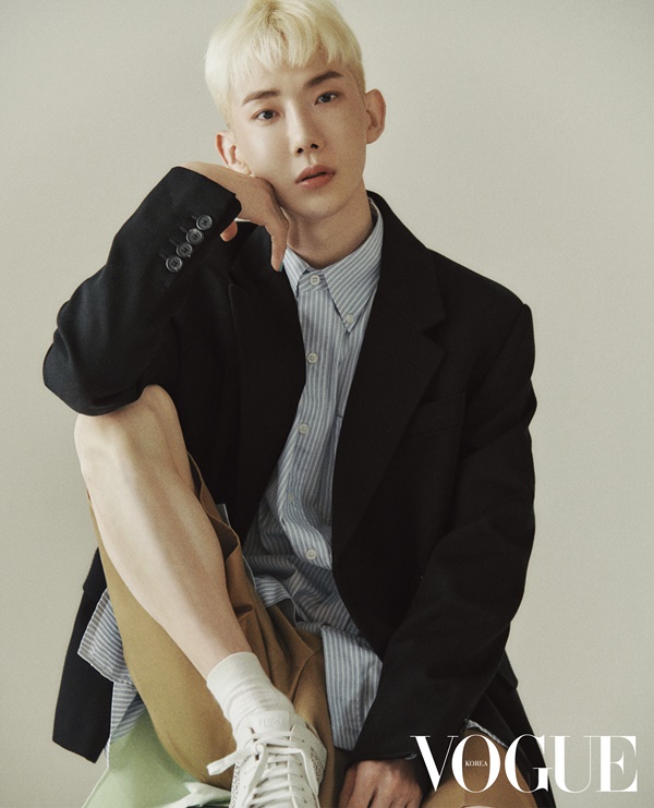 Jo Kwon, Shin Ju-hyeop, MJ (Astro), and Ren (NUEST) as Jamie, who is the title role of musical Jamie (original title: Everybodys Talking About Jamie), which is attracting attention as the best anticipated work of 2020, were released in the July issue of Vogue, a fashion magazine.In this picture, which shows the visuals of a young man mood with fashionable styling, Jo Kwon, Shin Ju-hyeop, MJ (Astro), and Ren (NUEST) draw attention by expressing Boys, Be Ambitious! with sensual and soft charisma.Based on suits and knits, they perfectly digest unique costumes that match various costumes and accessories with colorful patterns, and emit their charms in a modern and dreamy atmosphere.In an interview with the pictorial, the four actors expressed their affection for musical Jamie by talking about the charm of a special and imposing boy, the preparation process of the performance, and the impression before the opening.Jo Kwon said, It is my first musical return since my discharge. Jamie is a work that can feel the message of hope and Top Model about how to love myself, life.I am very excited about how Jo Kwons Jamie will be seen on stage. Please look forward to it. Shin Ju-hyeop is a boys growth drama called Jamie .Ill show you a pleasant and exciting performance, and Ill show you the fun and fun of the four Jamie, he said.The first Top Model is attracted to the genre of musical, and it is practicing with a focus on delivering the message of the work.I hope that the future time will be more expected, and I hope that Jamie will be a meaningful work. Ren (NUEST) said, I was attracted to the person named Jamie who can create my own character and lives pure and according to his own conviction.I hope you will feel the energy delivered by the four Jamie and the power of Kahaani. The Korean performance of musical Jamie presented by the performance production company Shonot is the worlds first license production of the hit musical Jamie of the West End of England.This work, based on a true story introduced in the BBC documentary Jamie: 16-year-old Drag Queen at 16 (2011), draws the touching growth Kahaani of Jamie, who is a top model for his dreams against world prejudice with the support of family and friends.Musical Jamie, which has impressive pop music and street dance, is a stylish and rejuvenated work that gives a heartwarming message and impression to the humanity that modern society needs, such as understanding, respect and embrace between humans and humans.For the first time in Asia, the musical Jamie, which will show the spectacular charm of four-color Jamie Jo Kwon, Shin Ju-hyeop, MJ (Astro), and Ren (NUEST), will be performed at LG Arts Center from July 4 (Saturday) to September 11 (Friday), and will be performed at LG Arts Center website, Interpark Ticket, Melon Ticket, Shownote website It can book.