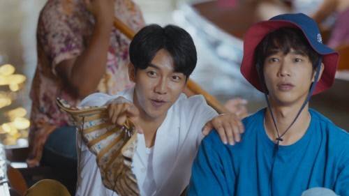 Twogether Lee Seung-gi-gi-gi-gi Gi and Ryu Ho reported the Episode at the time of shooting.The production presentation of the Netflix original series Twogether was broadcast live Online on the morning of the 23rd, attended by co-director Cho Hyo-jin PD, Ko Min-seok PD and Lee Seung-gi-gi-gi-gi-gi.Ryu I-ho was joined by video connection.Ryu said, I was surprised to hear that I should sleep with Lee Seung-gi-gi-gi-gi-gi in one room. I thought they were going to each room after shooting, but they said they were sleeping twogether.Lee Seung-gi-gi-gi-gi-gi said, It seems that Ryu Ho took three days to get out of the shock. I was surprised by Ryu Hos pajamas.I usually wear comfortable clothes like T-shirts. At first, I usually wear it like that, but it seems to be a show. Twogether is an eye-cleaning healing travel variety that Lee Seung-gi-gi-gi-gi Gi, Ryu Ho, and two other stars from the same age, who are from the language and language, travel around Asia this summer.It will be released on Netflix on the 26th.
