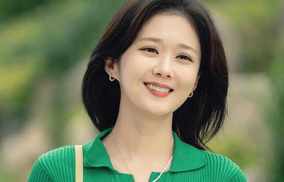 TVNs tree drama Oh My Baby (hereinafter).Omabe) has released the behind-the-scenes footage of the pleasant and refreshing atmosphere of Jang Na-ra, Go Joon, Byeong-eun Park, and Information Health, and Jang Na-ra is playing the role of Wannabe Woman Jang Ha-ri, which has made full use of its unique lovely charm.The fresh sunshine of Jang Na-ra captured in Camera during the break is bringing a lively life to the filming scene, and the affectionate appearance like Go Joon and lover of Han Sang, which shows a sad romance, catches the eye at once.Go Joon is now exploding the anime theaters thrilling index with a pure-hearted charisma that only sees Jang Na-ra from a rickety and dodgy bachelor.Go Joon, who plays Han Sang, which shows the love of the lover, is encouraging the atmosphere with a playful Smile on the set.Especially, it is a fateful love that solidifies the true heart toward each other after the pain. It reveals the joyful energy to the scene by revealing the three brothers Kimi who laughs even if you look at the face of the love rivals,Byeong-eun Park, who had doubled the fun with her first lady Jang Na-ra and Tikitaka Chemi, is attracted to her by realizing her love late and straightening straight.Especially, the appearance of Hawaiian greeting Shaka toward Camera is no joke.When I am with Go Joon in the play, I form a tense tension like a rival of love, but behind Camera, I am raising the atmosphere of the scene with a sticky bromance.Information health took the role of the strongest and took a clear eyeball on the house theater with the powerful charm of the younger son who straightened to Jang Na-ra.Information health, which is showing off the charm of splashing like a rugby ball that does not know where to play, plays a role as a vitamin to receive the love of seniors with the lovely behavior of the youngest and pure Smile in the actual filming.In the meantime, Baek Seung-hee plays the role of a strong editor of Jang Na-ra and a Dink Park Yeon-ho, showing off his rich acting and making a smile.Park Soo-young, who has been reborn as a lover of love for the information health in the play, looks at Camera and does not forget Smile with a lot of charm.bong-gyu bak