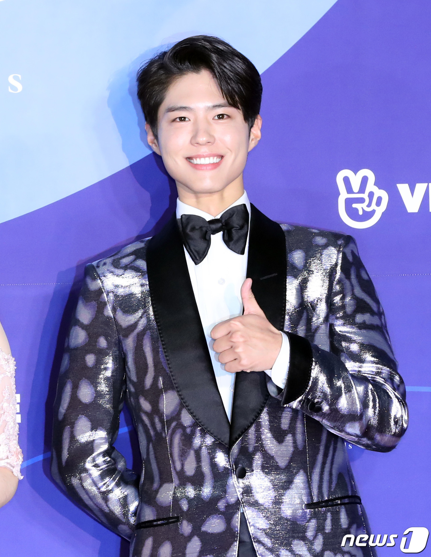 Seoul = = Actor Park Bo-gum (27) has confirmed Enlisted on August 31, when he passed the Navy Culture Promotional Service, and the Cheering of fans continues.Park Bo-gum has passed the Navy culture promotion bottle, Park Bo-gums agency Blossom Entertainment said in an official statement. We will be Enlisted on August 31.The agency said, We plan to finish filming the movie WonderLand and the drama Youth Record until Enlisted. I would like to ask for Cheering so that Park Bo-gum Actor can fulfill his obligations of defense in a healthy manner.Park Bo-gum, who majored in musicals at Myongji University, applied for the Navy Military Music and the Culture Promotional Division of the Grand Battalion, and conducted practical and interview tests at Navy Headquarters in Gyeryong City, Chungnam Province on the 1st of this month.He was named on the list of successful applicants announced at 10 am on the 25th.Park Bo-gum will be admitted to the 669th course of Navys disease at 2 pm on August 31 and will receive basic training for six weeks.Currently, Navy basic training is 5 weeks including the enlistment, but the training period will increase to 6 weeks from the enlistment on August 31.In the news of Park Bo-gums Enlisted confirmation, the netizens congratulated Cheering by sending a message of I will come to Actor only good, I will Cheering and bless the future, Congratulations and constant Cheering, and Cheering to go well.Meanwhile, Park Bo-gum is currently shooting the movie WonderLand and TVN drama Youth Record.WonderLand is a drama based on the virtual world WonderLand.Director Kim Tae-yong directed Park Bo-gum and actor-sharing reservoir Tangway Choi Woo-sik Jung Yoo-mi were named in the casting lineup.Youth Record is a drama depicting the contents of giving fulfillment and hope through the influence of the spoon that the parents pass on in the process of becoming an actor and star in the background of Hannam-dong. Park Bo-gum is in close contact with Park So-dam.