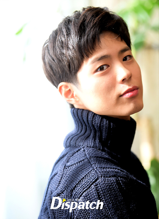 Enlisted August 31Actor Park Bo-gum will be Enlisted on August 31.Blusum Entertainment announced on the 25th that Park Bo-gum passed the Navy Culture Promotional Service and announced the military Enlisted news.Enlisted day will be held on August 31st. Park Bo-gum will be Enlisted through the Navy Basic Military Education Team in Jinhae, Gyeongnam Province.The basic military training period is six weeks, and the discharge is in April 2022.Park Bo-gum plans to complete the filming of the film until the military Enlisted. He will focus on filming the movie Wonderland (director Kim Tae-yong) and the TVN drama Youth Record.Blusum added, I would like to support Park Bo-gum to fulfill his obligations of defense in a healthy manner.Meanwhile, Park Bo-gum interviewed the culture and public relations forces of the Navy Military Music and Music College at Navy headquarters in Gyeryong-si, South Chungcheong Province on the 1st.