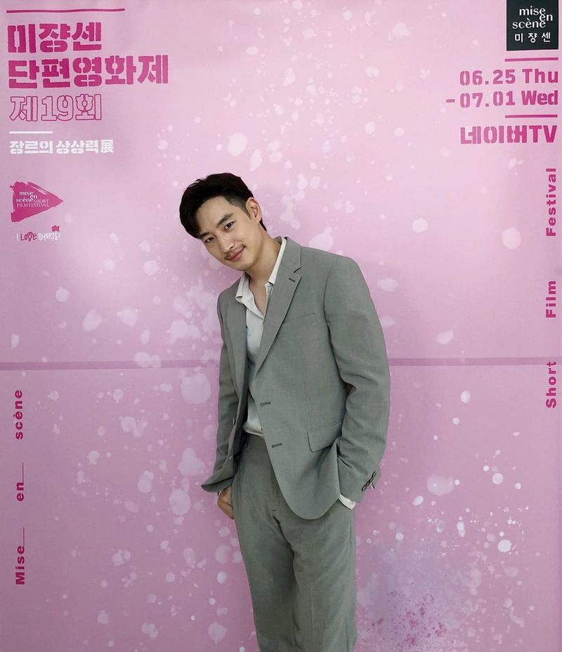 Actor Lee Je-hoon has revealed his latest situation.Lee Je-hoon posted several photos on his Instagram on June 26 with the article The 19th Misen Short Film Festival.Lee Je-hoon in the public photo shows off her warm charm: a stylish Mustache catches the eye.The netizens who watched the photos responded It is too handsome and It is completely long.Meanwhile, Lee Je-hoon appeared in the film Time of Hunting.Park Eun-hae