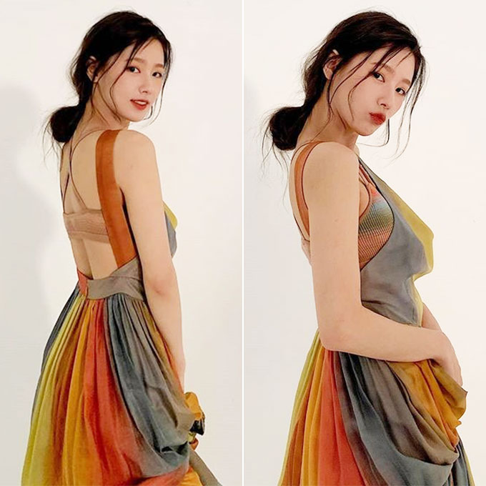 Actor Han So Hee, Lee Sung-kyung, Model Irene, and group (girl) children Mi-yeon showed off their different charms by Choices the same dress.Han So Hee, Lee Sung-kyung and Mi-yeon wore a stylish sleeveless long dress with a colorful color in the fashion picture, and Irene released the dress in his instagram.They showed off their own charm by digesting all the same dresses with different styling.Han So Hee, who lightly lowered her bangs with wave, produced an elegant atmosphere by creating a half-bundled hairstyle.Han So Hee put his hair up and tied like a cute bun hair to complete an elegant refreshing style.Lee Sung-kyung was a lovely charm with a style that tied up a richly inflated orange hair in a dress with colorful colors and a richly pleated skirt.Lee Sung-kyung wore vintage rope sandals with a glamorous dress, and held a tote bag with fresh plants to create a Supernatural atmosphere.Irene matched a vintage raffia belt to a long stretch of long dress, and added points with a luxurious Gold accessory.Irene, who produced a single-headed hair with a 5:5 garma, completed a stylish style with a large star-shaped earring, a thick gold bangle and a colorful gold ring.Layered with a stylish knit top by Taidai Print, Irene showed off her Model down sense, which revealed a back-up wrapped in an X (X) ruler.Mi-yeon created a unique atmosphere by crossing the sleeves of Dress, designed with a straight strap on the round neckline, in the form of X (X).Choicesing vintage knit tops with a dress inner, Mi-yeon completed a refreshing look by directing the taidai print to reveal as she crossed the dress sleeves.Also, as Choices the dress that reveals the back, Mi-yeon reveals the line with a low-brown hairstyle that lightly lowered the hair and makes use of Supernatural charm.Dress made of smooth silk material, features a variety of colored tidai stripes reminiscent of sunset.The back line is revealed, and the elegant silhouette is produced with a design that is full of wrinkles.Model, who climbed the runway, saved the Silhouette by wearing a gorgeous long dress with a buckle with raffia material and Diors initials CD.Here, Model produced a Supernatural mood by wearing beige sandals with a slender X (X) strap added, vintage bead bracelets, necklaces and gold flower-shaped earrings.Stars in Taidai Dress for 8.3 million won...like clothes feel different.