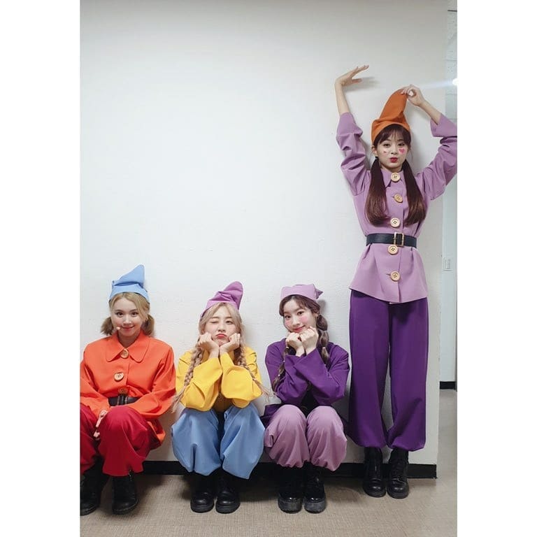 Group TWICE turns into a cute DwarfTWICE Official Instagram posted several photos on June 27th.In the photo, Chae Young, Ji Hyo, Dahyun, and Tsuwi are transformed into Dwarf for KBS 2TV Music Bank stage.The four people who are making cute faces and Dwarf costumes have a lovely charm.The netizens who watched this showed affectionate reactions such as pretty and really lovely.park jung-min