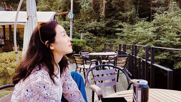 Actor Han Ji-min has revealed the latest on the dazzling Beautiful look.Han Ji-min posted a picture on his Instagram on the 29th with an article entitled The day when the sky was beautiful. Be careful during the rainy season and have a strong week.This photo shows Han Ji-min posing in the background of an outdoor cafe.Han Ji-min showed off his distinctive fairy beauty, showing off his transparent skin and fine sidelines even on his face without a toilet.Recently, Han Ji-min finished filming the movie The José. Han Ji-min is scheduled to return to Noh Hee-kyungs new film HERE (Gase) without a break.