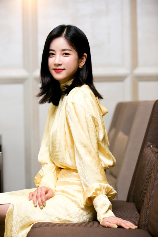 에이라운드그룹 이미지