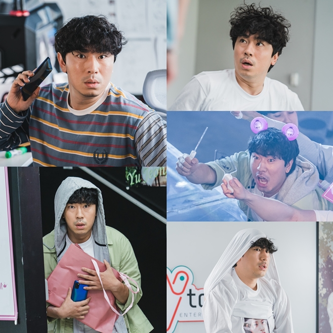 Actor Lee Si-eon makes a special appearance in Hes the guy.KBS2s new monthly drama He Is He (played by Lee Eun-young and director Choi Yoon-seok), which will be broadcasted at 9:30 pm on the 6th, is a non-married shooter romantic comedy drama that takes place when a iron wall girl who became a non-married due to her three-time He is given a dash by two men.Lee Si-eon transforms the webtoon from the drama to the writer who is serializing.He is an idols enthusiastic fan and prioritizes virtue over serialization, burning the soy sauce of Seo Hyun-joo (Hwang Jung-eum), the webtoon PD in charge.In the meantime, Lee Si-eons colorful expression is included in the public photos, and he steals his gaze.From the surprised expression that looks at someone, to the headband and the support rod, the transform, especially the comical figure wearing clothes on the head, shows the double life of Oh writer without filtration and raises expectations for Lee Si-eons Acting.Lee Si-eon puts the delightful appearance that was usually seen through the entertainment in the drama and adds a smile to the drama.Idol Kim Duk-hoo, who he plays, wonders what kind of appearance he will be in, and what interesting events he will be involved with Hwang Jung-eum.