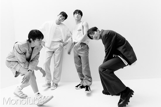 Achieving First Million Seller Seventeen Its important to go as far as youve come up high. Group Seventeen has unveiled group pictures such as comprehensive gift sets.Seventeen presented a group picture full of youthfulness through a magazine published by YouTube Life & Style channel Monotube.In the monotube X Seventeen pictorial, which consists of 64 pages and 80 cuts, it contains the mature Seventeens Cool Anne Sik fashion god.In this picture, there are 13 changes from modern black and white photographs to colorful yet mysterious feelings and clean and refined images.The energy of Seventeen, which enjoys brilliant youth, is delicately expressed, from individual cuts to individual cuts to feel each charm, youthful units and forceful group cuts.Above all, this photo album added meaning to the release of the limited edition team brasslet The Tag, which was formally collaborated by the global jewelery brand Sif Anne Heist and Seventeen, led by the world-renowned Desiigner Francesca Le MPTIATROF.The members showed a sophisticated high fashion look and a simple design team brasslet naturally expressing their excellent fashion digestion ability.In a subsequent interview, Seventeen said, I was surprised as soon as I heard the news, I was so grateful and honored, he said, It is important to go away from now on as high as I have been up.We need to learn something in the process of going far in the future, and all the members will have the same idea. Furthermore, they also released TMI by talking about interests of the day for each member, such as healthy diet, improvement of eating habits, search for cat images, making my own art works, and finding hobbies.Seventeens photo book and The Tag brasset can be purchased from the 3rd.A delightful video call between Seventeen and Desiigner Francesca Le is also available on the YouTube monotube channel at 5 pm on the 3rd.Photo: Monotube