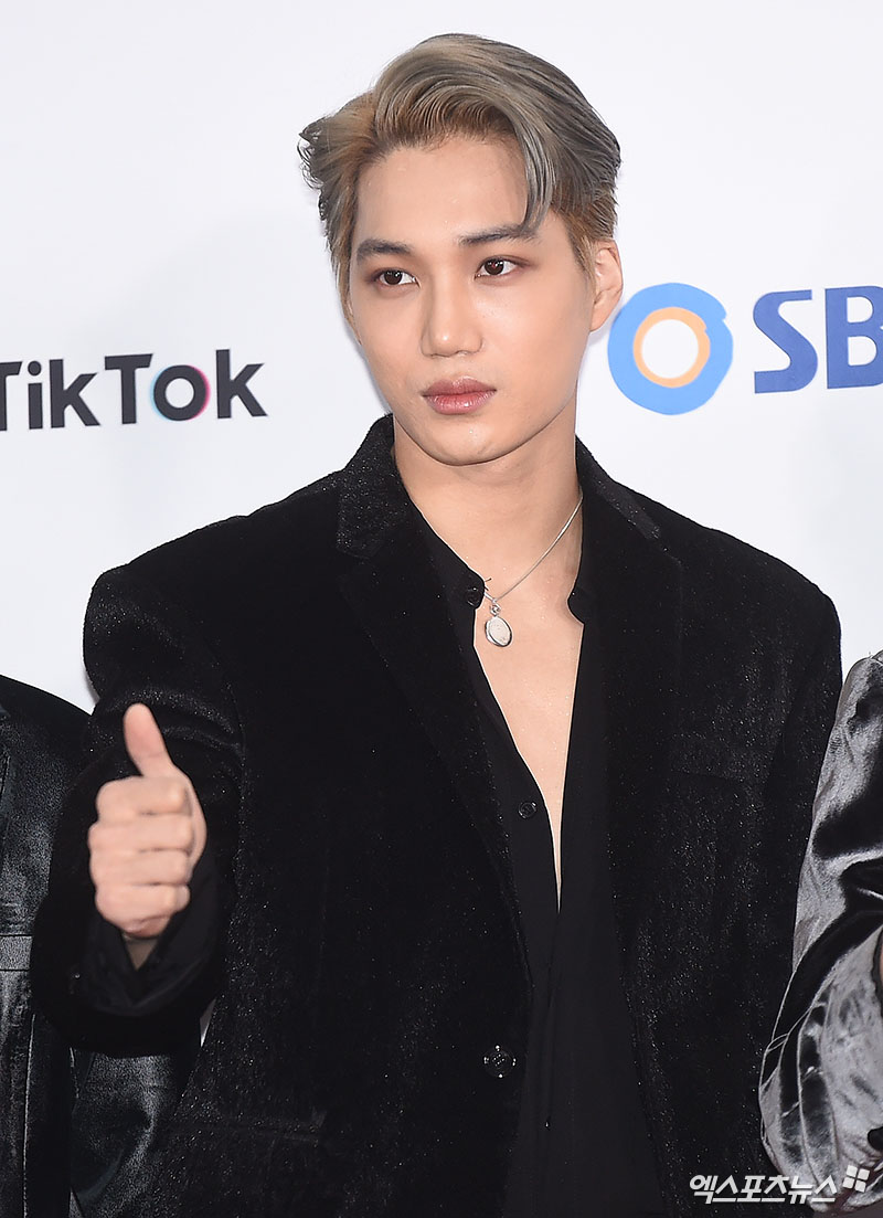 Group EXO Kai is preparing for the Solo album.It is right that Kai is preparing for the Solo album, an agency SM Entertainment official said on March 3, The schedule is still not yet yet scheduled and will be announced later.The group EXO, which was debuted in 2012, has performed Solo activities before Kai, Chen, Baekhyun, Suho and Ray.Kai is going to perform Solo album as a solo runner in the fifth team.Kai is the main dancer of EXO who majored in dance. He received a lot of love from global fans with performance that combines beautiful dance lines and colorful visuals.In particular, Kai was broadcast live around the world wearing a hanbok at the closing ceremony of the 2018 PyeongChang Winter Olympics and attracted a lot of topics.There is a lot of interest in Kais solo transformation, which always makes the performance of different charms.Photo = DB