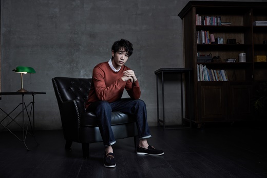 Actor Ryu Ho, 34, revealed his feelings about appearing in reality entertainment.Ryu Ho interviewed domestic reporters on the morning of the 6th on Netflix original entertainment Twogether publicity car and told various stories.Twogether, which was unveiled on Netflix on the 26th of last month, is an eye-cleaning healing travel variety that two other stars from Koreas Lee Seung-gi, Taiwans Ryu Ho and language are going around Asia this summer.I did not worry much before I decided to appear, Ryu said. I liked the concept of meeting fans. I also liked Lee Seung-gis work from Li Dian.I did not think about the difficulties in the process because the production team did Running Man.Of course, I thought there would be a difference from language and culture, but the expected part was bigger and I decided to try Top Model However, the process of getting to know each other because the language did not work was harder than I thought. It was another Top ModelMany people were in Korea, so I wanted to know what the atmosphere was like, so I was opening all senses for 24 hours.I did not want to feel separated from each other, so I kept observing Mr. Seung-ki. Ryu Ho, who said that Li Dian had no experience in reality entertainment, said, In the past, it was about a day.Its rarely as full as Twogether. Its the first reality program. The Korean production team is very professional. The process itself is fun.I felt a lot of language constraints, but I thought I would study Korean harder.  I did not know what to do when I first started reality.I borrowed the shampoo and rinse and used it for you. I thought we were staying at the Hotel instead of shooting.I saw that kind of thing and PD told me to take it and write it. I was not interested in entertainment, but the timing was not right.I did not have a chance to participate even though I was interested in traveling because I was acting mainly.  I do not know what kind of work I will participate in, but if I meet another work like Twogether, I want to do it again.I will study Korean harder. I remember the most when Lee Seung-gi locked me in my room and locked the door, Ryu said. Every moment was a brilliant foul. It was not bad and fun.I saw a lot of Lee Seung-gi in other programs, and it was great. Then he said, I learned that I had to be aggressive. I decided to be true whatever I did.I also learned that I should trust each other. My friend added that faith is important.On the other hand, Twogether, which left Lanson Travel with users of various Asian countries, showed off its popularity by entering Netflix Todays TOP 10 shortly after its release.SBS entertainment program Running Man, Netflix You are the perpetrator! Cho Hyo-jin PD and Ko Min-seok PD directed the series.