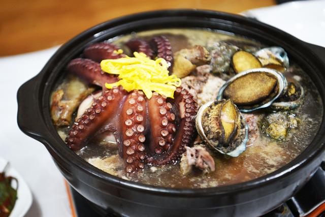 문어육회삼합