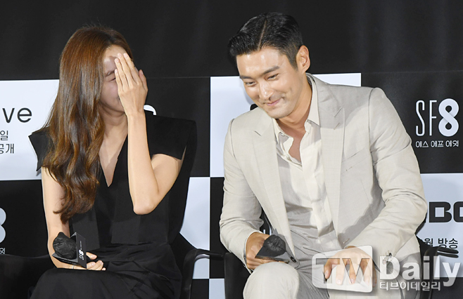 The Artetic Drama SF8 (SF Eight) Production briefing session was held at Yongsan CGV in Yongsan-gu, Seoul on the afternoon of the 8th.Uee Choi Siwon, who attended the Production briefing session on this day, is talking.SF8 (SFF Eight) is a project completed by a total of eight directors, including Min Gyu-dong, Nodeok, Hangaram, Lee Yoon-jung, Kim Ui-seok, Ahn Kook-jin, Oh Ki-hwan and Jang Cheol-soo, who belong to DGK, with various materials such as artificial intelligence (AI), augmented reality (AR), virtual reality (VR), robot, Game, fantasy, horror, superpower, and disaster ...[The Artetic Drama, SF8 (SF Eight) Produce Report