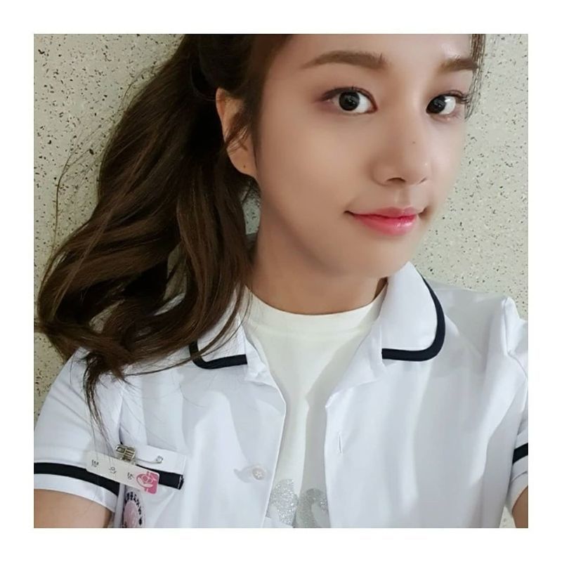 Group LABOUM member Ahn Sol-bin encouraged SBS gilt drama Convenience store morning star to watch.Ahn Sol-bin posted a photo on the LABOUM official Instagram on July 10 with an article entitled Should catch the premiere at 10 pm tonight.Inside the picture was a picture of Ahn Sol-bin wearing a uniform, who smiles brightly at the camera.Ahn Sol-bins blemishes-free white ox skin and distinctive features make her look more beautiful.The fans who responded to the photos responded such as It is so beautiful, Sould catch the premiere and It is pure.