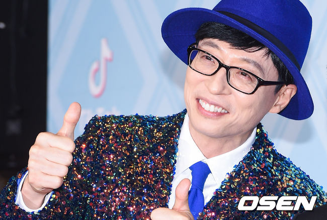 Actor Jung Woo-sung has a Moonlighting meeting with broadcaster Yoo Jae-Suk.It is to reunite with Yoo Jae-Suk on the air in four years after appearing on MBC entertainment Infinite Challenge (mudo) which was on the air in 2016.On the 10th, Jung Woo-sung decided to appear on TVNs popular entertainment You Quiz on the Block (You Quiz on the Block).Specific broadcast schedules are private to avoid spoilers.Jung Woo-sungs move was made to promote the movie Steel Rain 2: Summit (director Yang Woo-suk, provided Wyworks Entertainment Lotte Mart Entertainment, distributed Lotte Mart Entertainment, and production studio Genius Friendship), which will be released on the 29th of this month.However, since Jung Woo-sung has shown unique candidity and authenticity through entertainment and interview, the value and value of human Jung Woo-sung seems to be more prominent.Meanwhile, Steel Rain 2: Summit starring Jung Woo-sung depicts the situation of Danger just before the war that takes place after the three leaders were kidnapped by North Korean nuclear submarines in a coup détat in North and South Korea.Actor Jung Woo-sung, Kwak Do-won, Hyun Suk-seok and Angus McFadden expressed the Danger, which may actually happen among the worlds only major powers surrounding the Korean peninsula where the Cold War is continuing.Opened July 29.DB